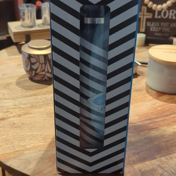 New in box Stanley 40oz Barbie Collection - Picture 2 of 8